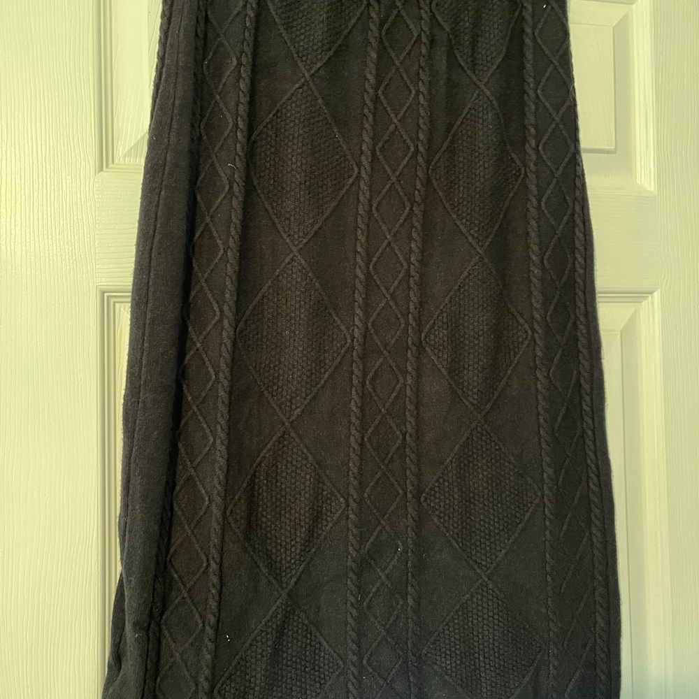 Elegant Black Cable Knit Skirt